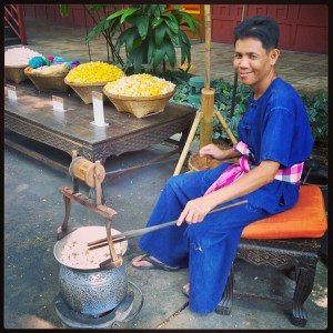 Thai silk weaving, Jim Thompson House and Museum